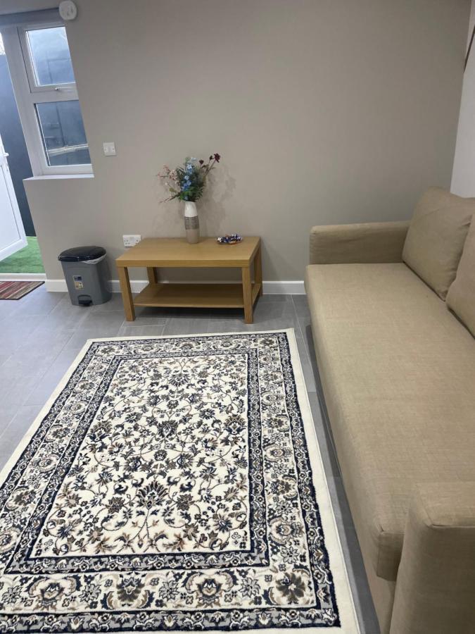 One Bedroom Apartment Goodmayes 외부 사진