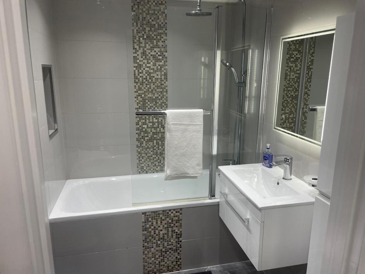 One Bedroom Apartment Goodmayes 외부 사진