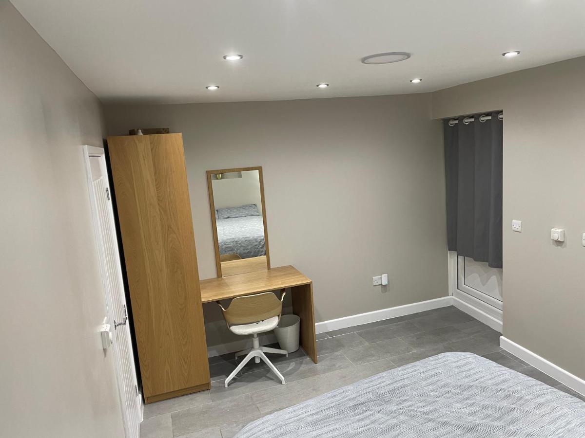 One Bedroom Apartment Goodmayes 외부 사진