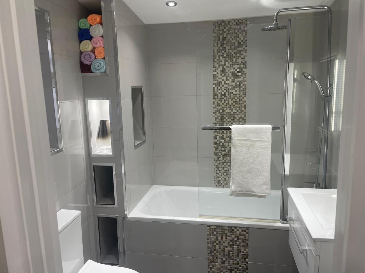 One Bedroom Apartment Goodmayes 외부 사진